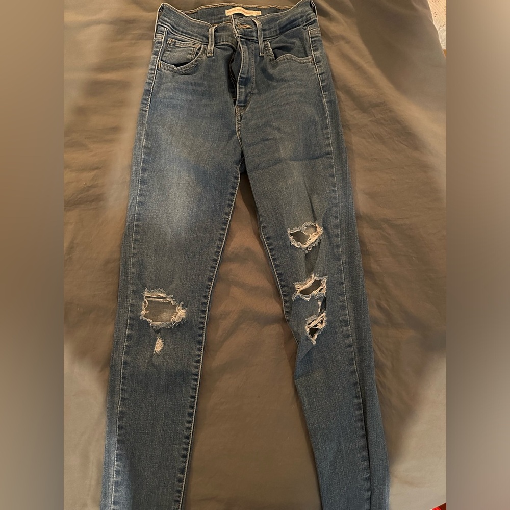 Levi's Ripped Blue Skinny Jeans